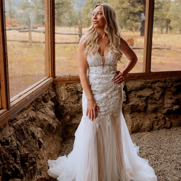 Meet your Posher, Valerie - Picture 2 of 8